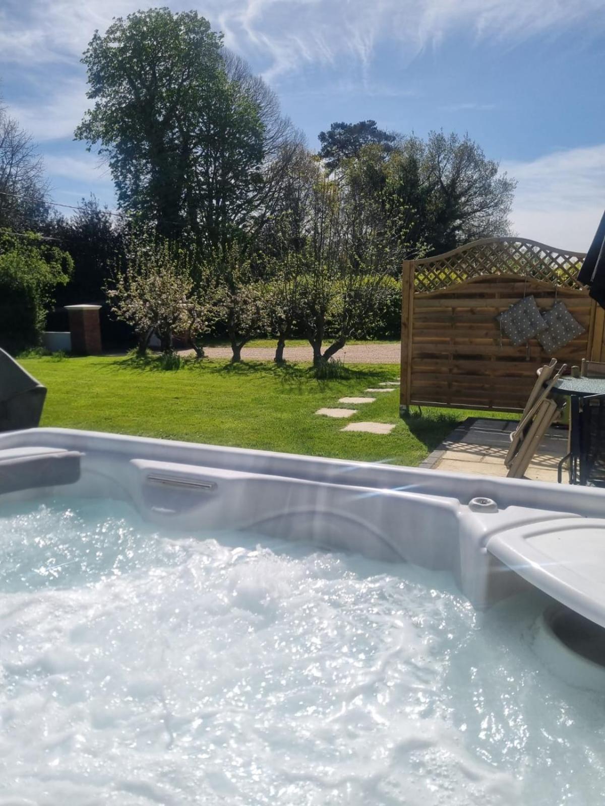 Relaxing Retreat Near Norfolk Broads Villa Norwich Exterior photo